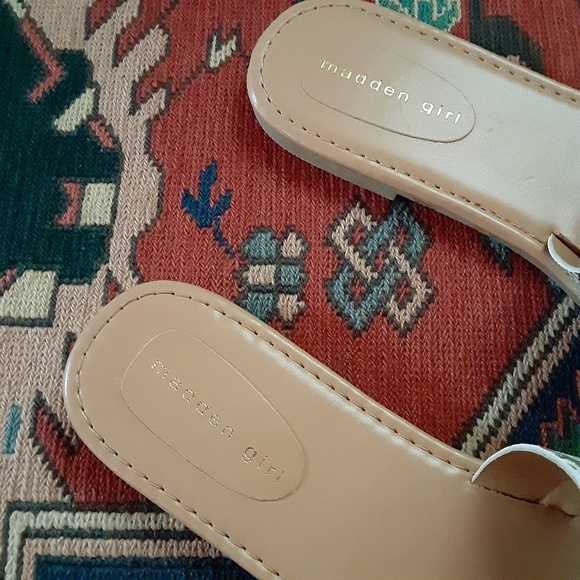 MADDEN GIRL Snakeskin Sandals - Picture 4 of 8